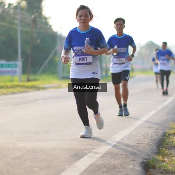 Runner Photo 3469125