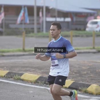 Runner Photo 3469132