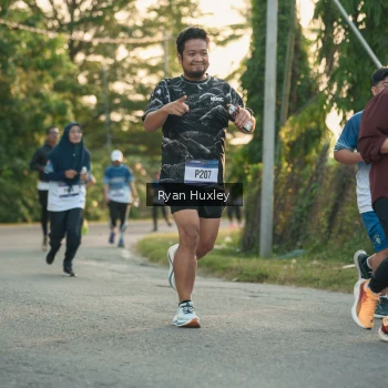 Runner Photo 3469173