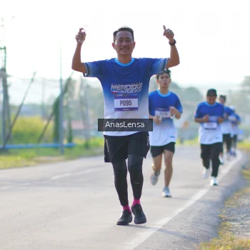 Runner Photo 3469181