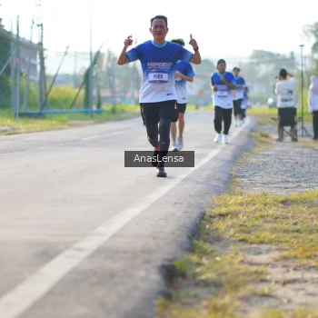 Runner Photo 3469187