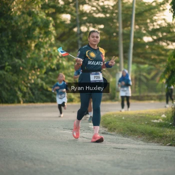Runner Photo 3469255