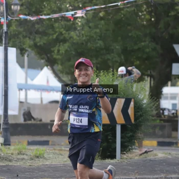 Runner Photo 3469335