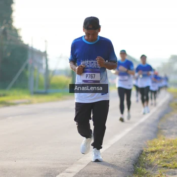 Runner Photo 3469392