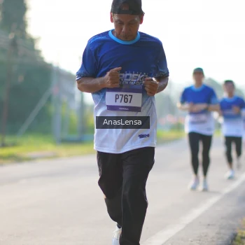 Runner Photo 3469406