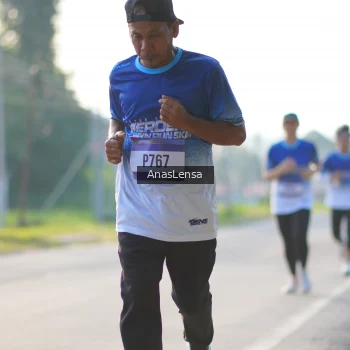 Runner Photo 3469435