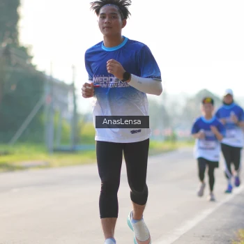 Runner Photo 3469492