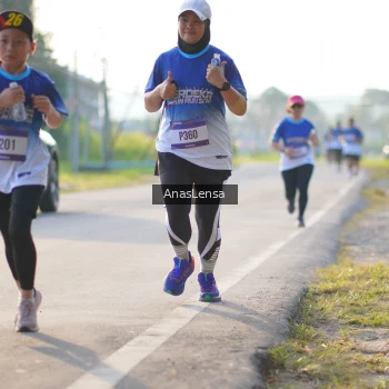 Runner Photo 3469591