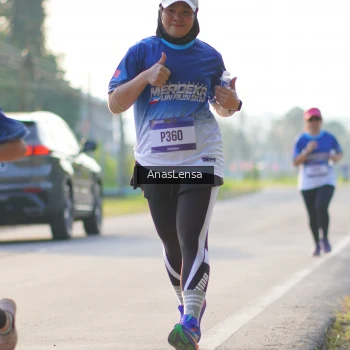 Runner Photo 3469610