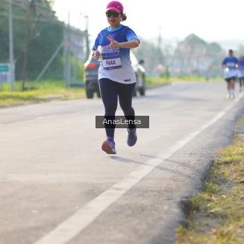 Runner Photo 3469630