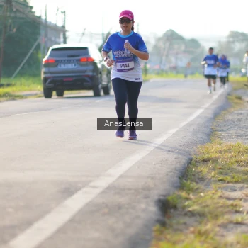 Runner Photo 3469635