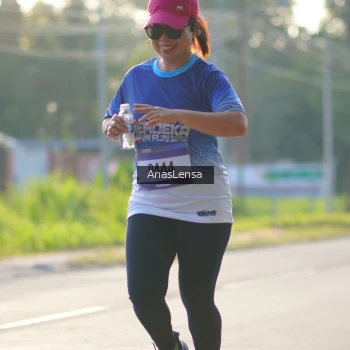 Runner Photo 3469735