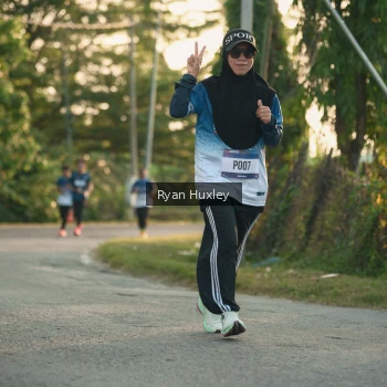 Runner Photo 3469816