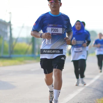Runner Photo 3469841