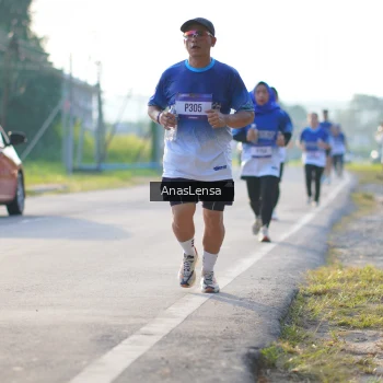 Runner Photo 3469842