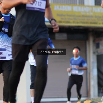 Runner Photo 3469847