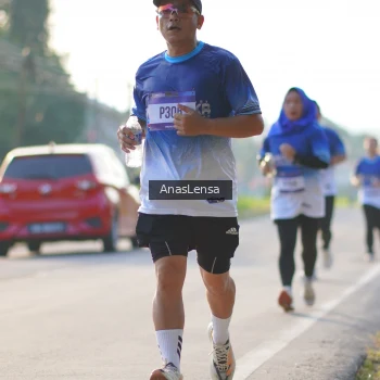 Runner Photo 3469856