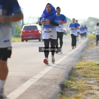 Runner Photo 3469860