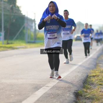 Runner Photo 3469869
