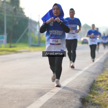 Runner Photo 3469878