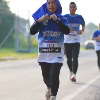 Runner Photo 3469881