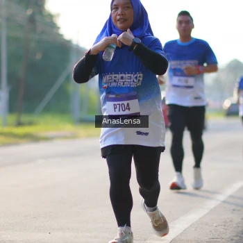 Runner Photo 3469916