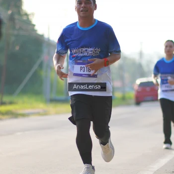 Runner Photo 3469925