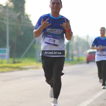 Runner Photo 3469934