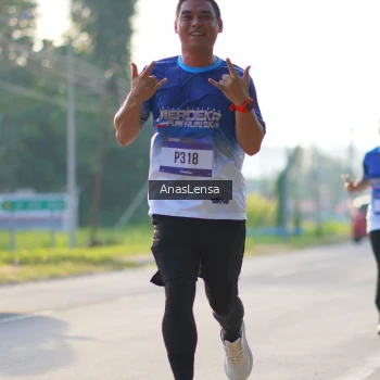 Runner Photo 3469942