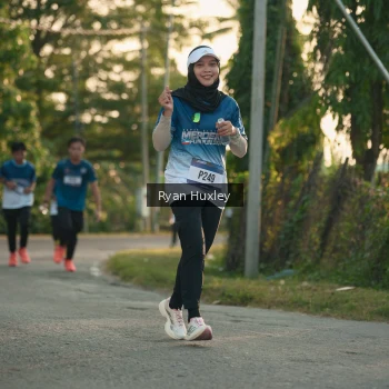 Runner Photo 3469970