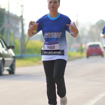 Runner Photo 3469991