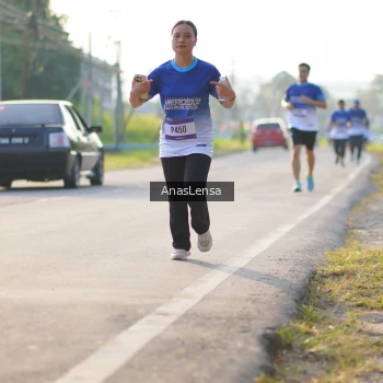 Runner Photo 3469993
