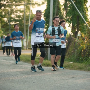 Runner Photo 3470002