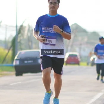 Runner Photo 3470013