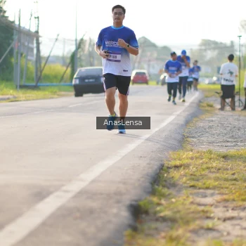 Runner Photo 3470015