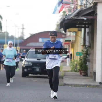 Runner Photo 3470053