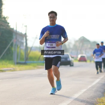 Runner Photo 3470082