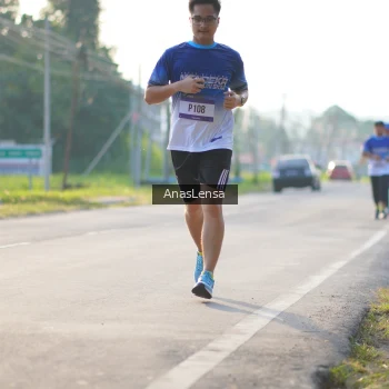 Runner Photo 3470098