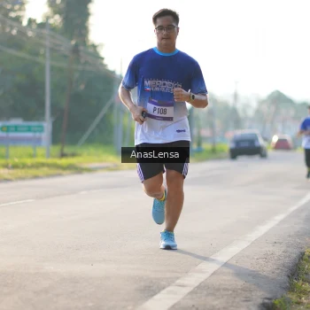 Runner Photo 3470099