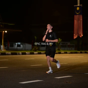 Runner Photo 3470124