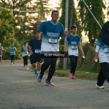 Runner Photo 3470126
