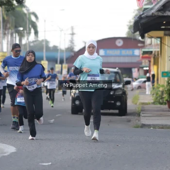 Runner Photo 3470133