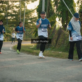 Runner Photo 3470169