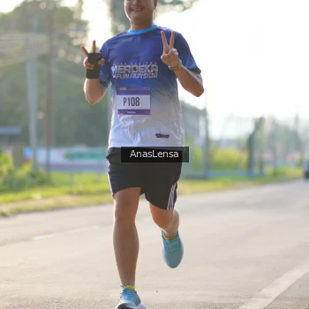 Runner Photo 3470181
