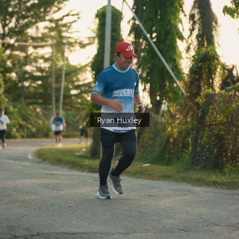 Runner Photo 3470201