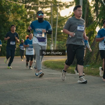 Runner Photo 3470223