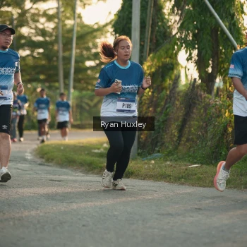 Runner Photo 3470426