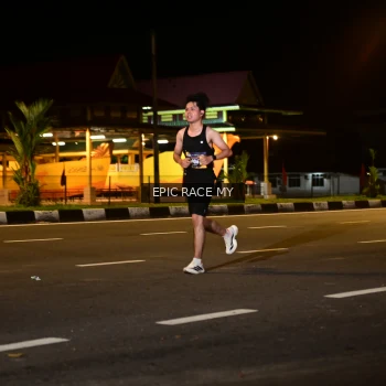Runner Photo 3470493