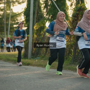 Runner Photo 3470530