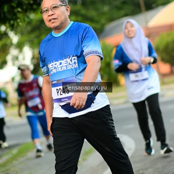 Runner Photo 3470555
